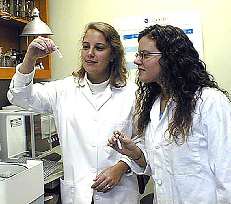 Former Students Lauren Ball and Kristie Rose